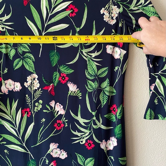 Tommy Hilfiger Floral Bell Sleeve Sky Captain Fern Blue Green Dress Size 16 - Picture 13 of 16